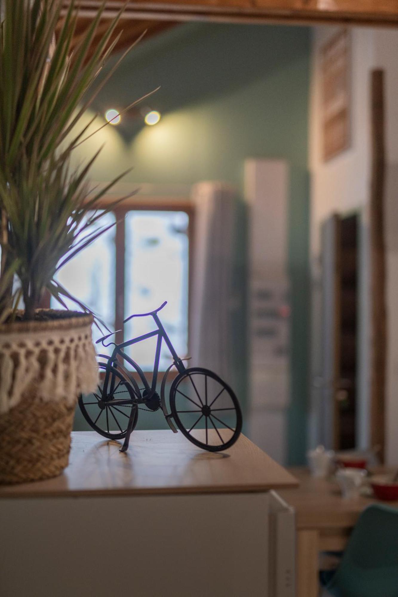 Le Pragmatique Apartment กิลเลสตร์ ภายนอก รูปภาพ